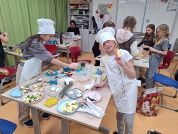 Pravidelný pozdrav z Vaší - naší základní školy